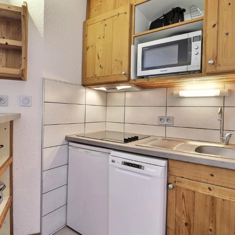 Le Grand Bois - Two-Bedroom Apartment - 6