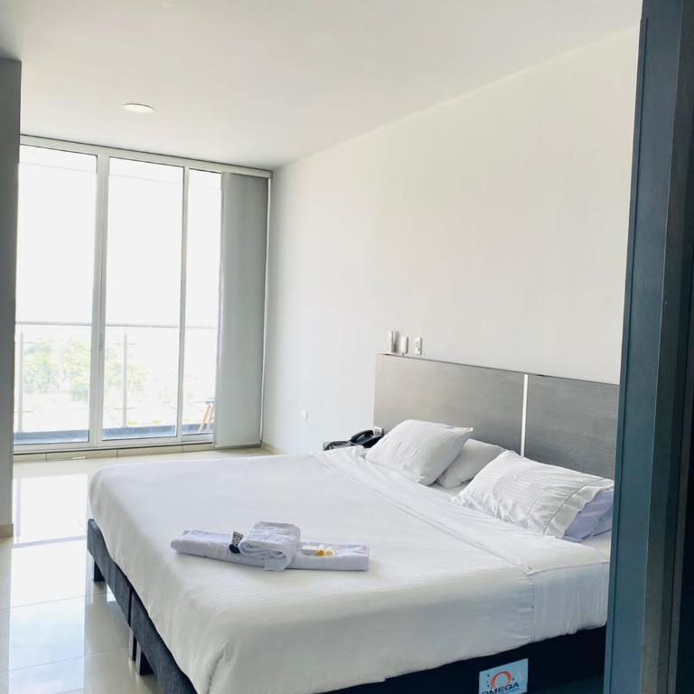 Hotel Doral Inn - Habitación Doble Deluxe (2 adultos + 1 niño) - 20