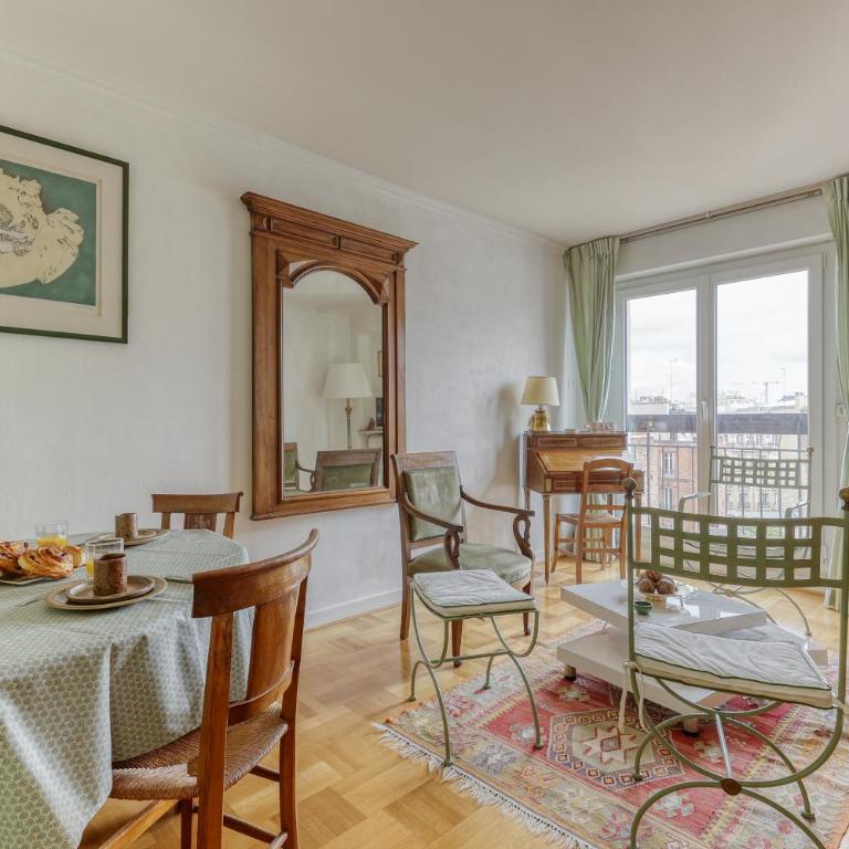 Large and Bright 2 Bdrs Flat with View - Paris 20 - Appartement 2 Chambres - 4