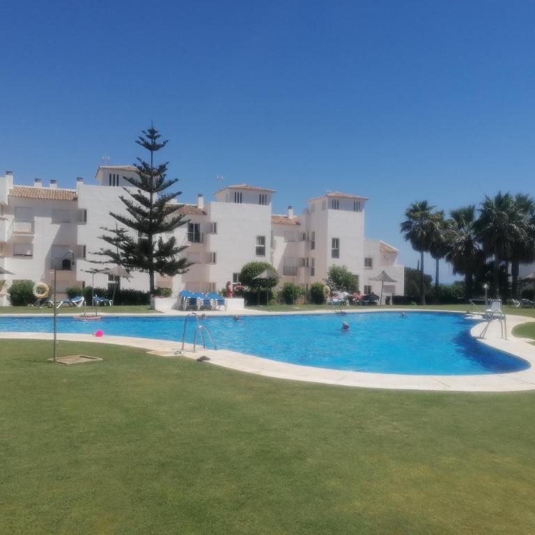 3 bedrooms with pool & parking, close to sea and Gibraltar - Apartamento de 3 dormitorios - 30