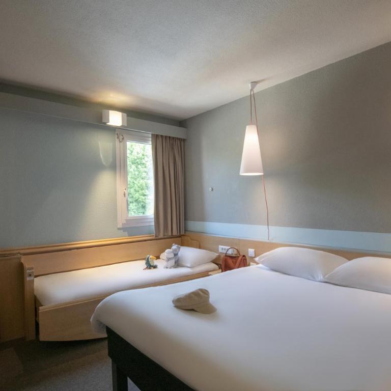ibis Gap Centre - Chambre Standard avec 1 Lit Double et 1 Lit Simple - 12