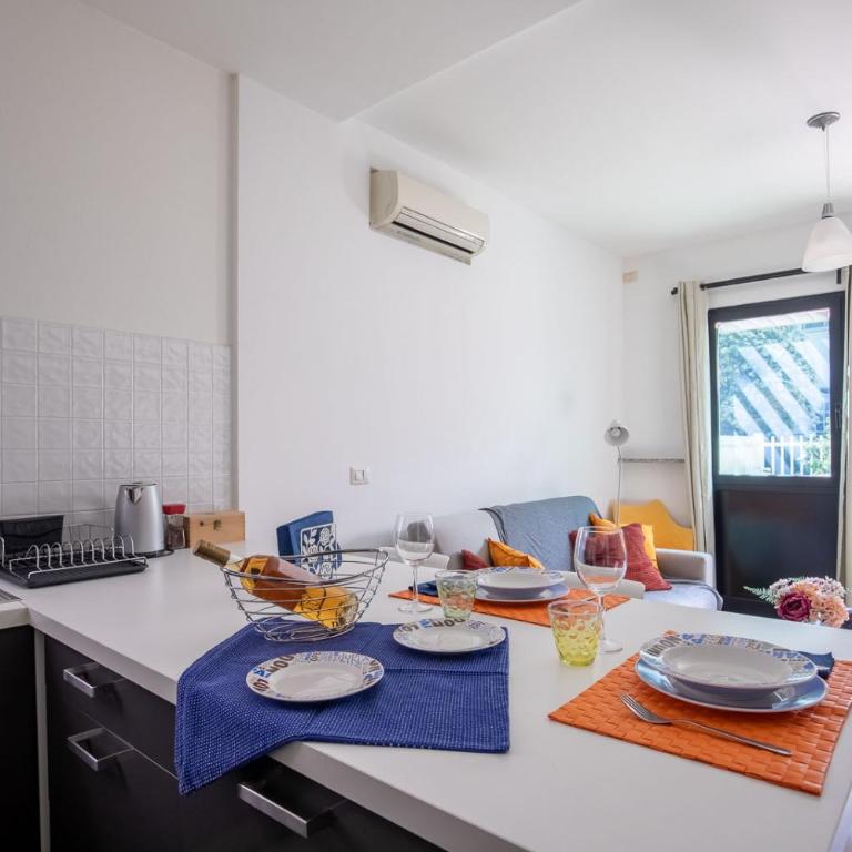 Romantico Open Space a 3min dalla spiaggia - HomeUnity - Studio Apartment - 14