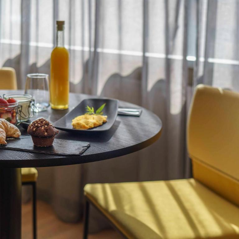 Pullman Santiago El Bosque - Suite Junior con cama extragrande - 11