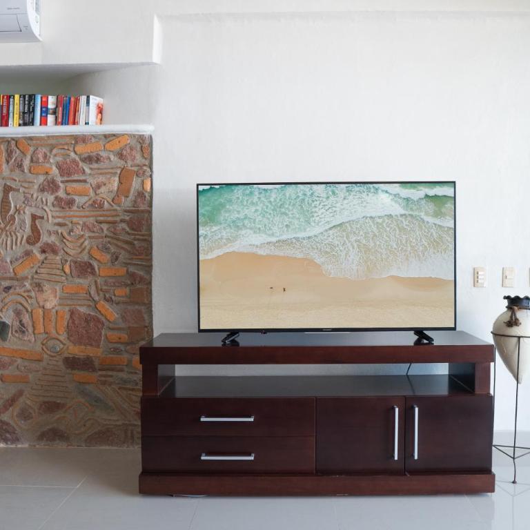Ocean Front Condo with Pool Sleeps 6 Adults-Quinta del Mar 203 - Apartamento de 2 dormitorios - 14