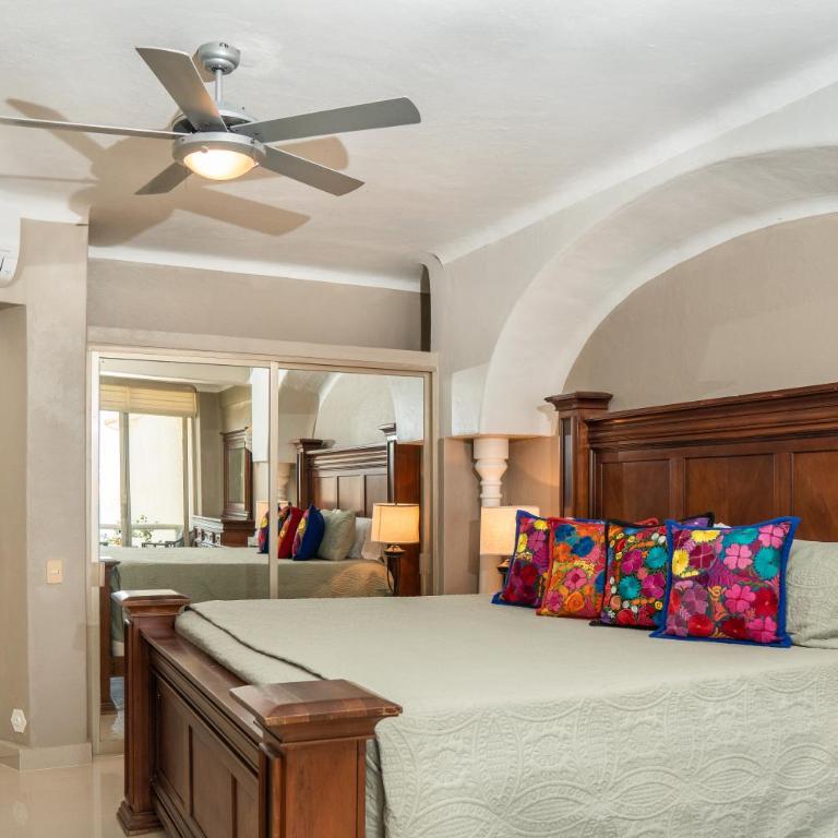 Ocean Front Condo with Pool Sleeps 6 Adults-Quinta del Mar 203 - Apartamento de 2 dormitorios - 19