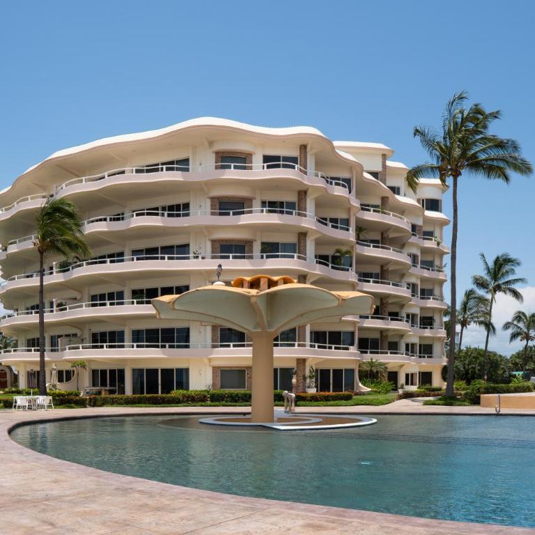 Ocean Front Condo with Pool Sleeps 6 Adults-Quinta del Mar 203 - Apartamento de 2 dormitorios - 35