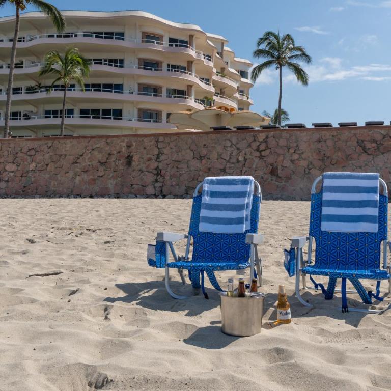 Ocean Front Condo with Pool Sleeps 6 Adults-Quinta del Mar 203 - Apartamento de 2 dormitorios - 47