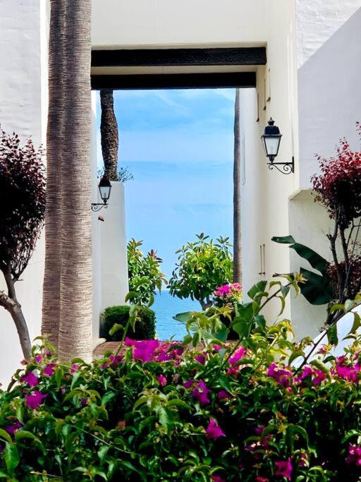 PUENTE ROMANO LUXURY PENTHOUSE, Beachside & Sea Views - Three-Bedroom Apartment - 31