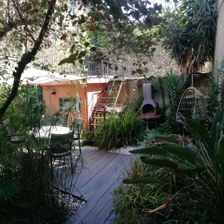 APPARTAMENTO CON GIARDINO, TERRAZZO e GARAGE A DUE PASSI DAL MARE e DALLE CINQUETERRE - Appartamento - 1