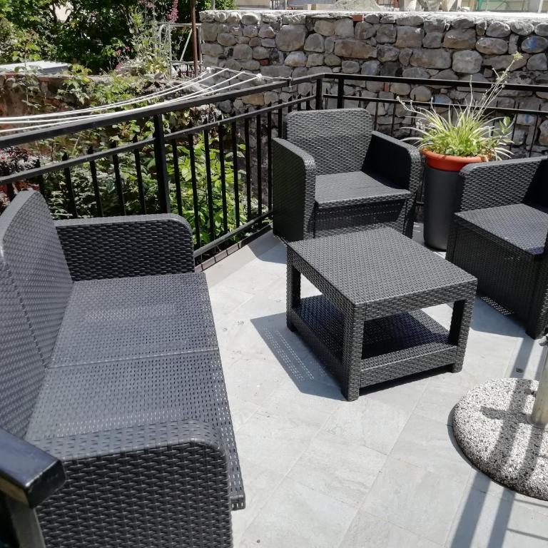 APPARTAMENTO CON GIARDINO, TERRAZZO e GARAGE A DUE PASSI DAL MARE e DALLE CINQUETERRE - Appartamento - 8