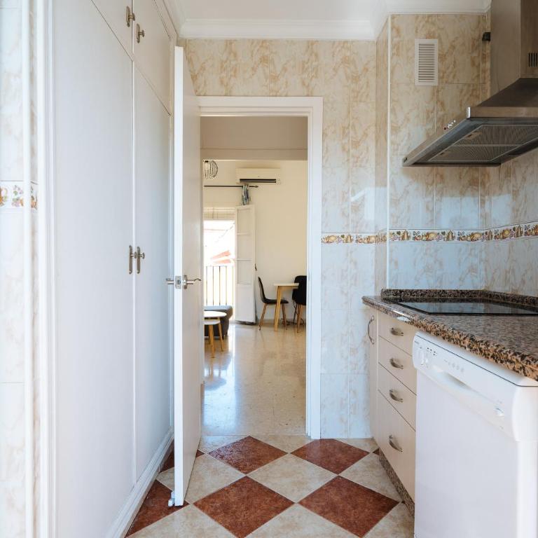 Sevillano apto en Centro cerca de Santa Justa - Apartamento de 3 dormitorios - 5