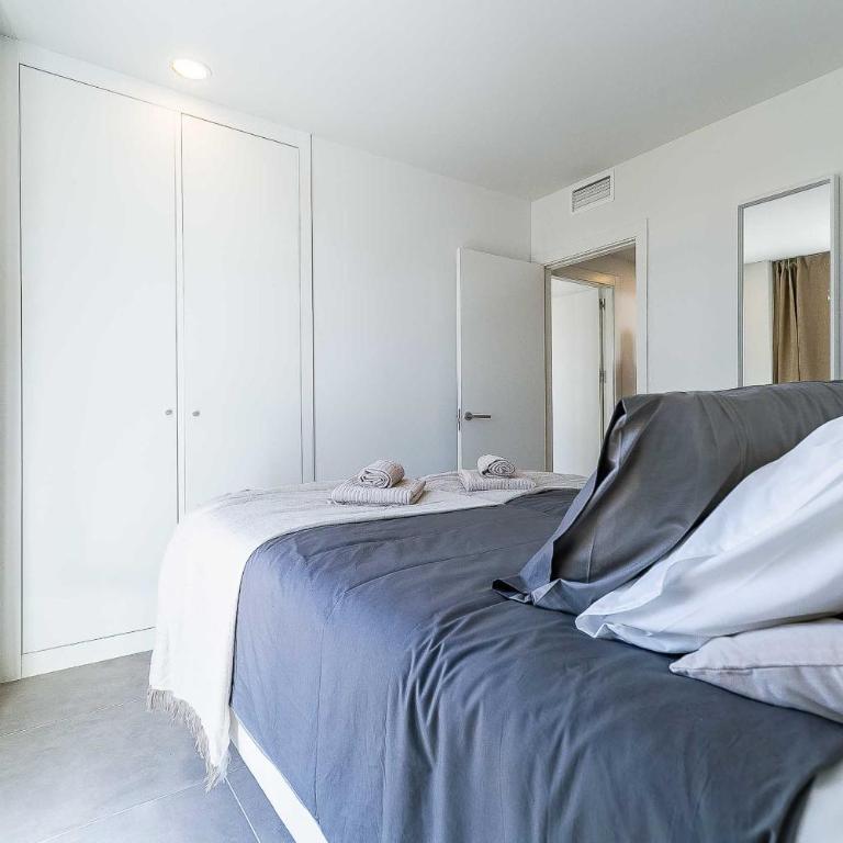 71-Beachfront, brand new luxury penthouse Benalmádena - Three-Bedroom Apartment - 22