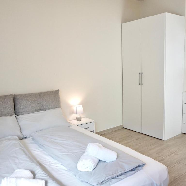 Bright studio apartment with free private parking - Appartamento con 1 Camera da Letto - 12