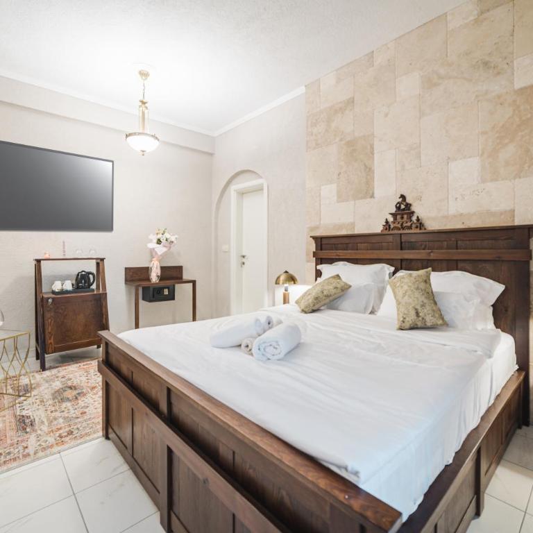 Casa Ra - Queen Room with Balcony - 4