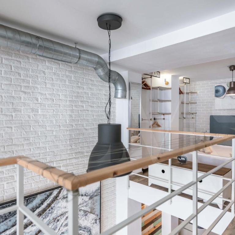 Bright duplex loft next to the city center by REMS - Loft - 21