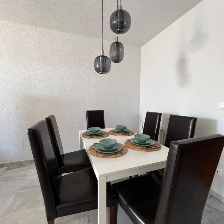 Preciosa vivienda con gran terraza, parking gratis - Three-Bedroom Apartment - 4