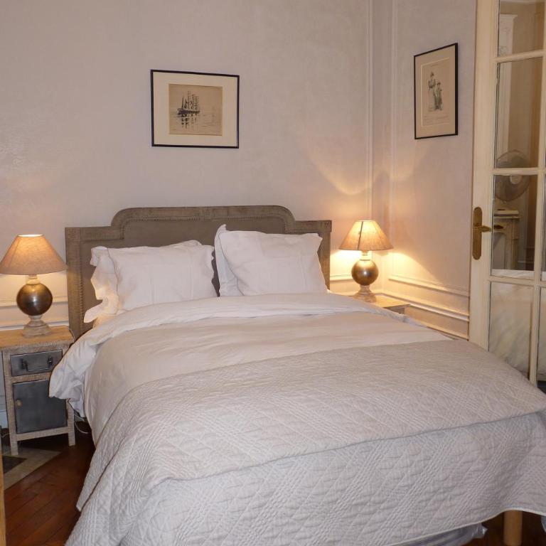 Prestigious 2 bedroom near Champs Elysées - Appartement - 23