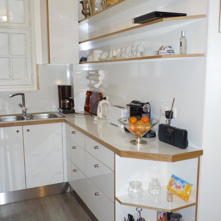 Prestigious 2 bedroom near Champs Elysées - Appartement - 29