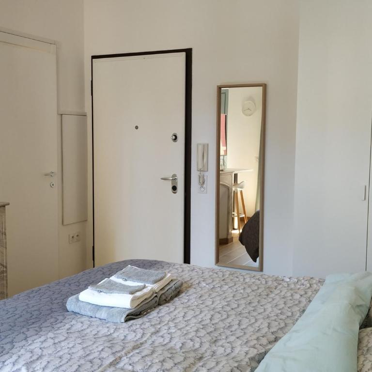 STUDIO CANNES A 5 MN A PIED DE LA GARE TOUT CONFORT AVEC BALCON - Appartement 1 Chambre - 3