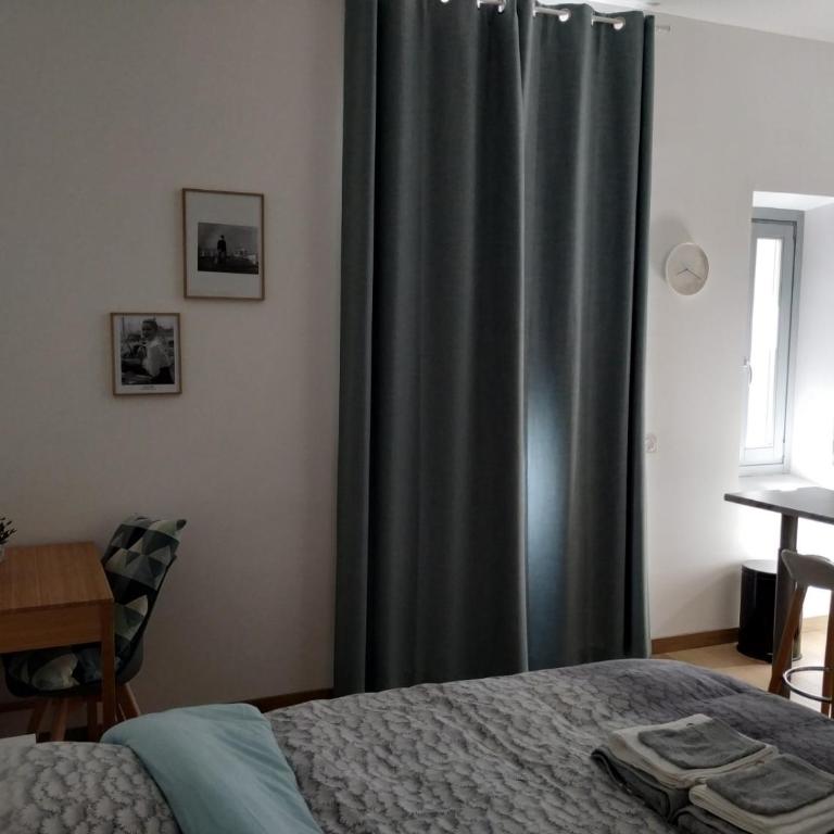 STUDIO CANNES A 5 MN A PIED DE LA GARE TOUT CONFORT AVEC BALCON - Appartement 1 Chambre - 4