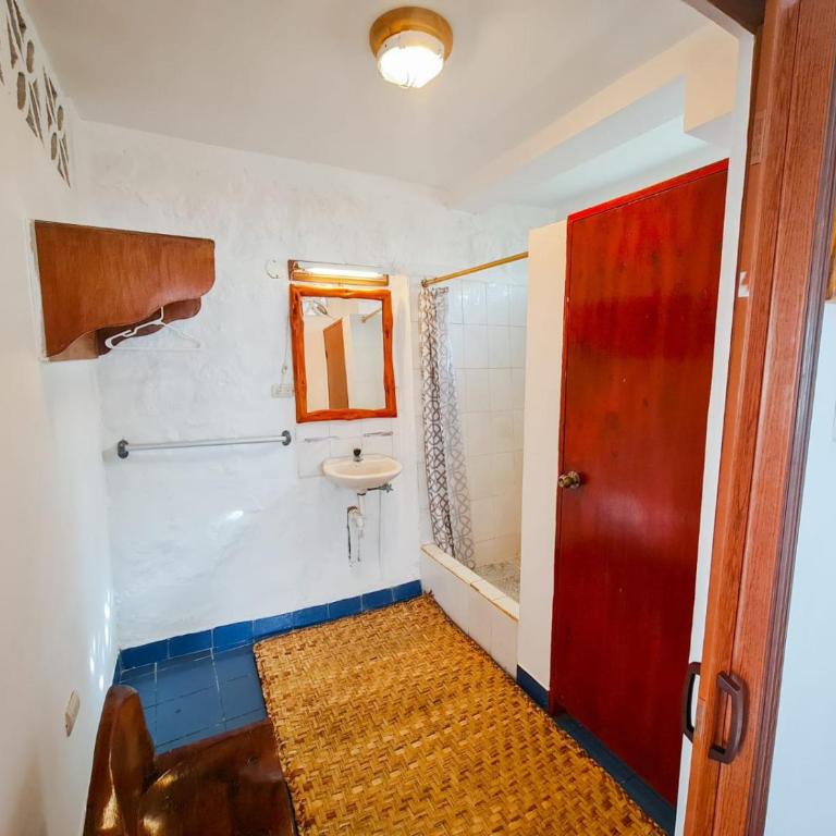 Hosteria Farallon Dillon - Triple Room - 2