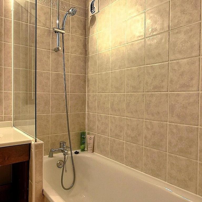Appartement skis aux pieds 2 pièces, balcon, 4 personnes - FR-1-455-217 - Apartment - 6