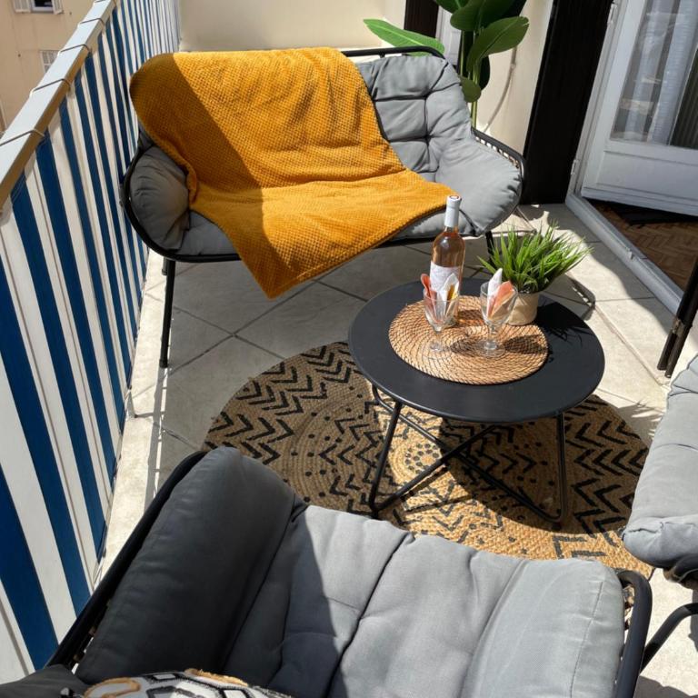Terrasse plein sud, deux chambres double - Appartement 2 Chambres - 15