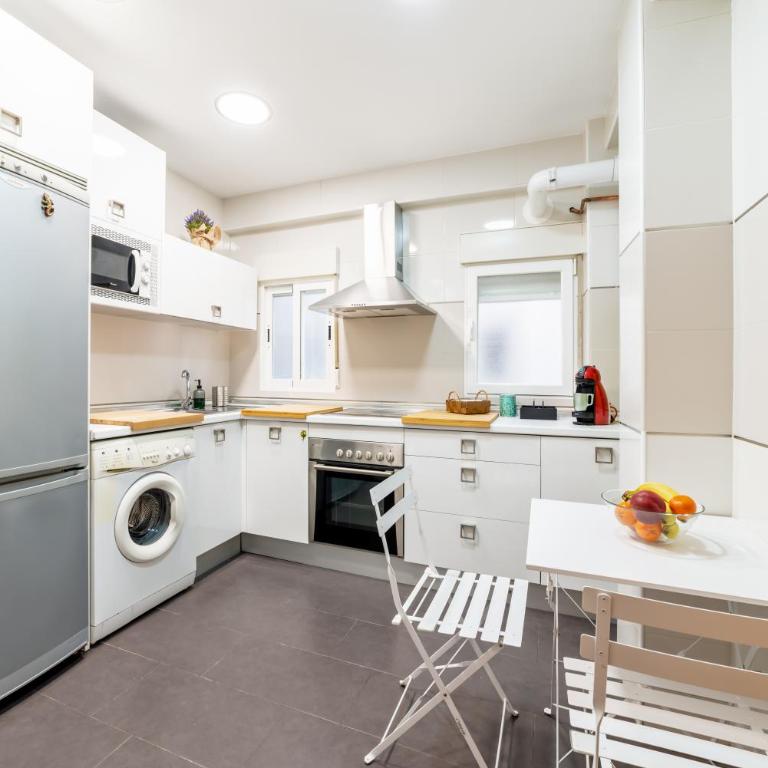 Apartamento Ronda Genil con parking gratuito - Two-Bedroom Apartment - 3