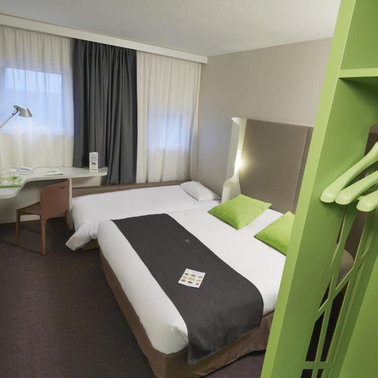 Campanile Lille Euralille - 2 Chambres Doubles Adjacentes - 2