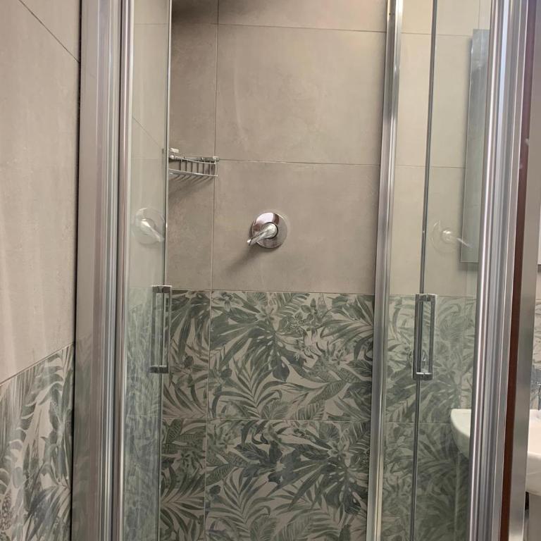 Square Inn - Doppelzimmer mit eigenem Bad - 4