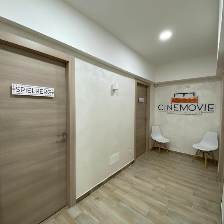 Cinemovie Guesthouse - Camera Deluxe - 4