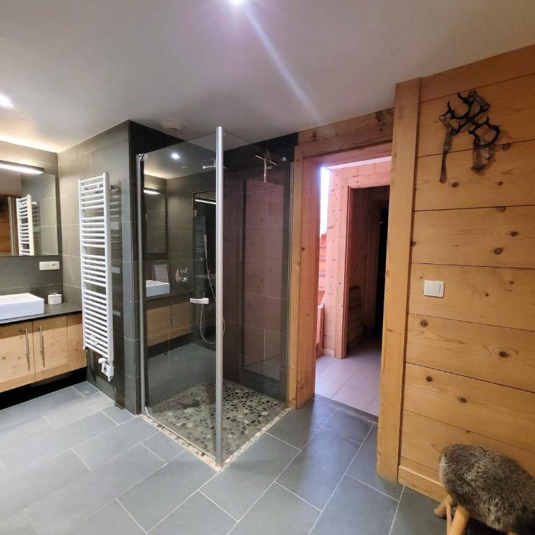 Chalet de prestige, proche des pistes aux Gets - Chalet 3 Chambres - 11