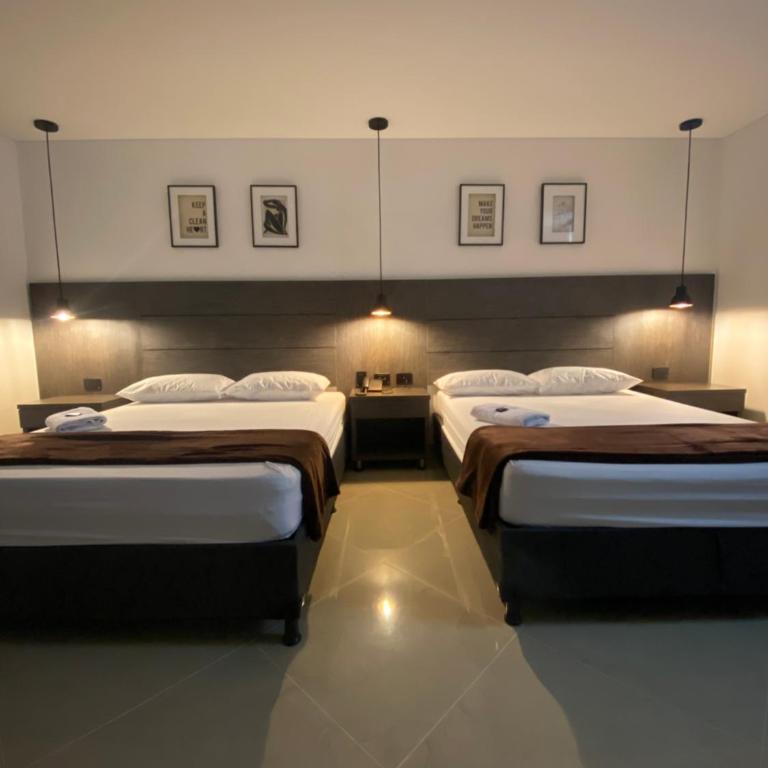 Hotel California City - Double Room with Two Double Beds - 6
