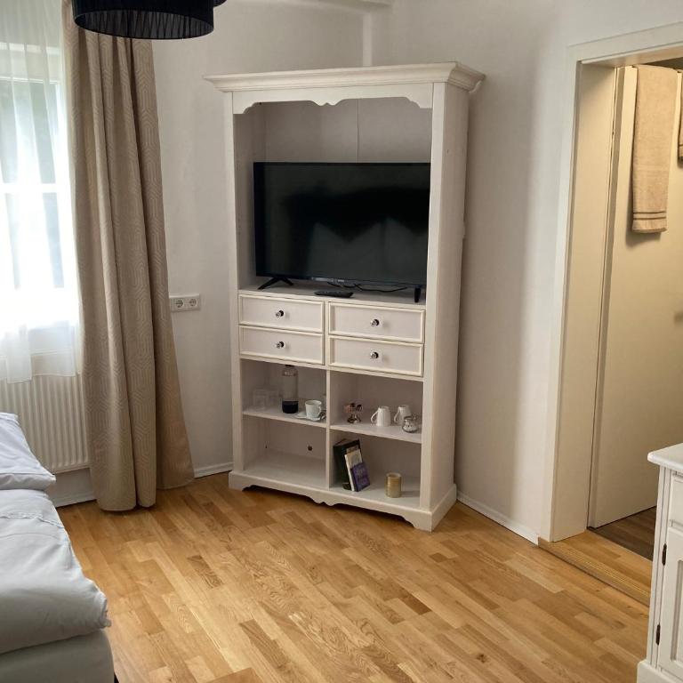 SternenHimmel - Romantik Zimmer !klimatisiert! - Doppelzimmer mit Gartenblick - 24