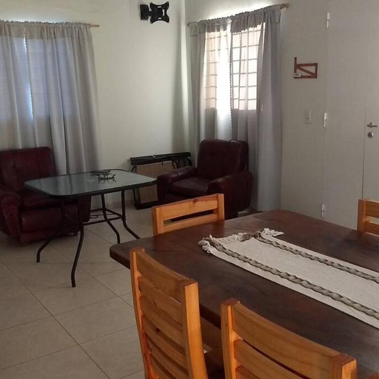 Confortable casa traslasierra. Vista al Champaqui - Three-Bedroom House - 27