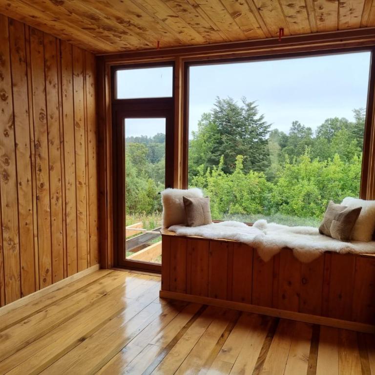 PARCELA DE AGRADO CON PISCINA LAGO RANCO todas las instalaciones con uso exclusivo capacidad 20 personas - Casa de 6 dormitorios - 55