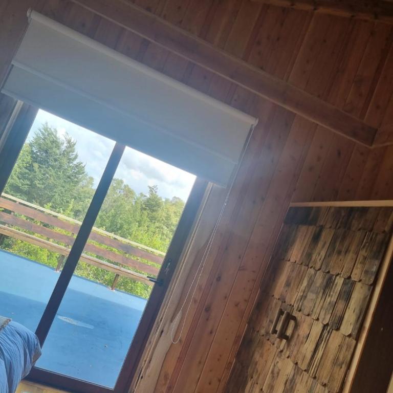 PARCELA DE AGRADO CON PISCINA LAGO RANCO todas las instalaciones con uso exclusivo capacidad 20 personas - Casa de 6 dormitorios - 45