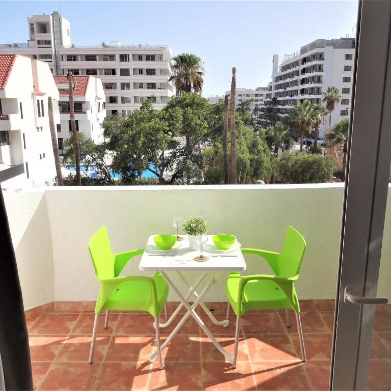Amazing modern apartment, free WIFI, international TV and VoD, center of Las Americas - Apartamento de 1 dormitorio - 1