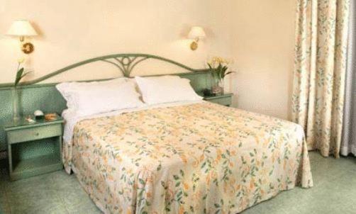Hotel Italia - Camera Quadrupla - 1