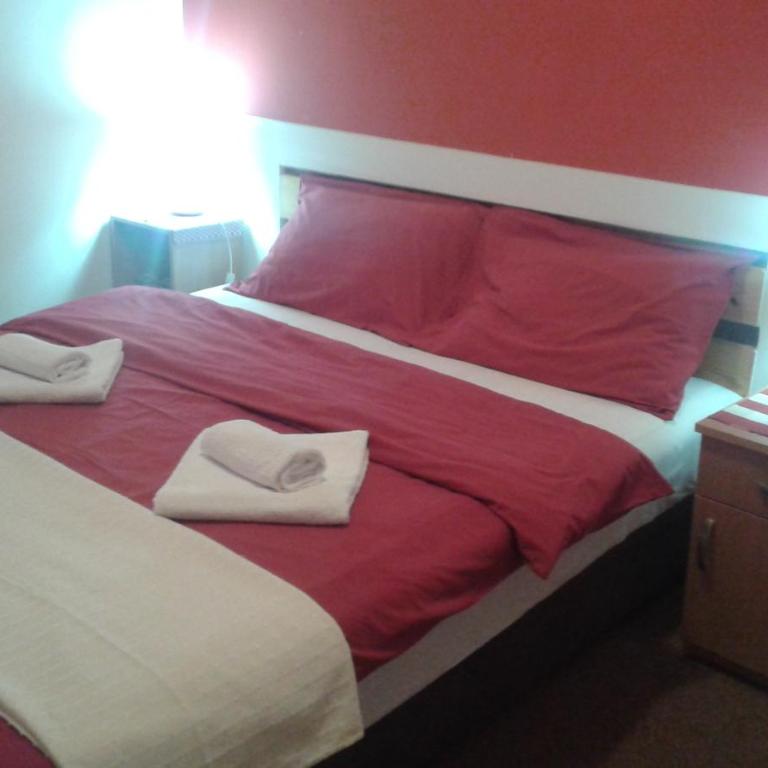 Rooms Lisičić - Dvokrevetna Soba sa Bračnim Krevetom - 2