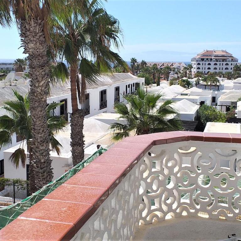 apartment with a large south-facing balcony, sea view and WIFI in Las Americas center - Apartamento de 1 dormitorio - 8