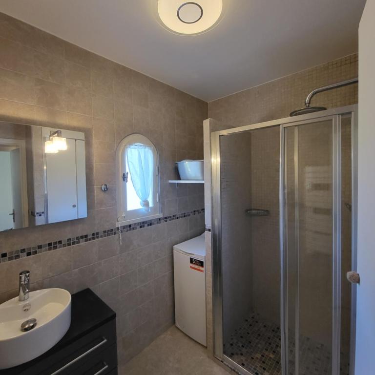 Superbe T2 en centre ville au calme à deux pas du marché - Appartement 2 Chambres - 19