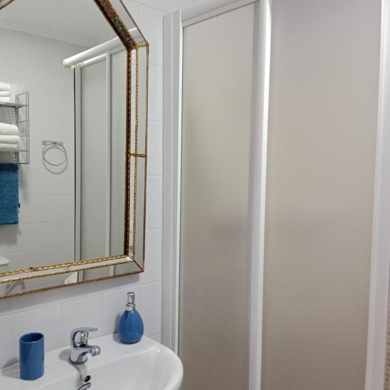 "Conde de Cárdenas II" Parking propio - Three-Bedroom Apartment - 17