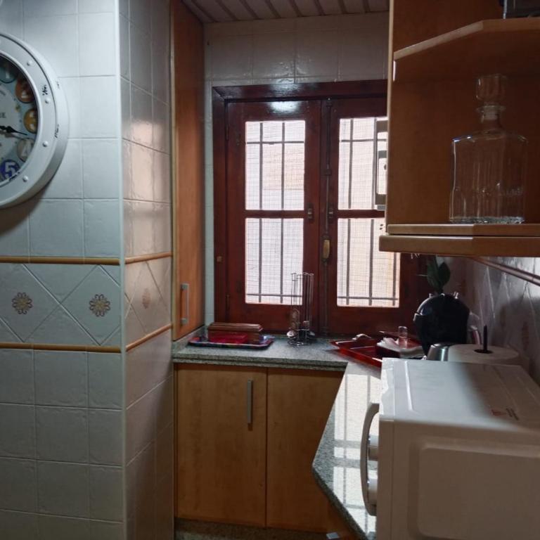 "Conde de Cárdenas II" Parking propio - Three-Bedroom Apartment - 4