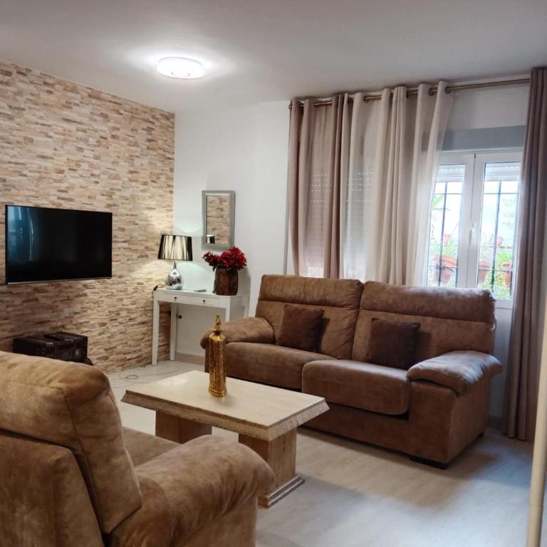 "Conde de Cárdenas II" Parking propio - Three-Bedroom Apartment - 6