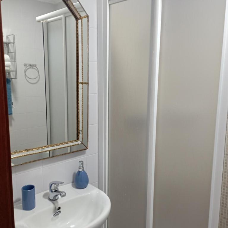 "Conde de Cárdenas II" Parking propio - Three-Bedroom Apartment - 35