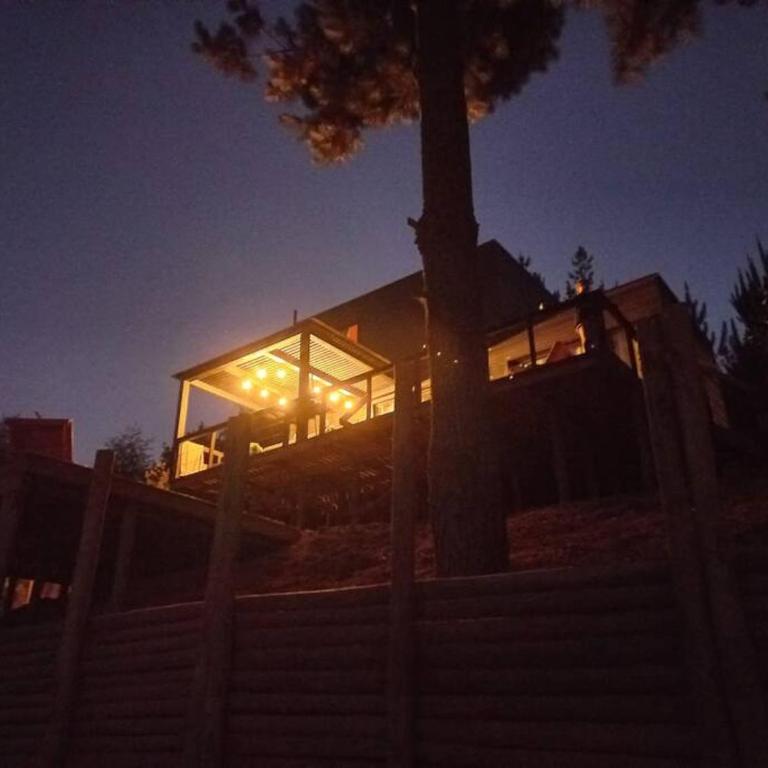 Hermosa cabaña con vista al lago Vichuquén - Three-Bedroom House - 38