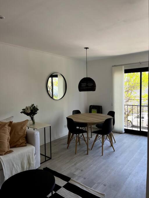 Departamento moderno y luminoso - One-Bedroom Apartment - 10