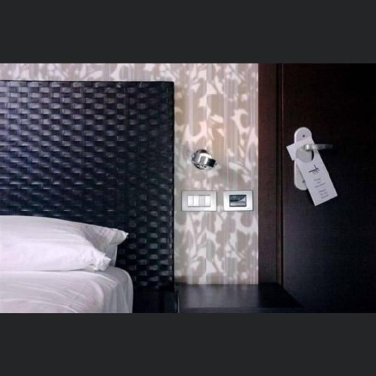 MH Design Hotel - Camera Matrimoniale Standard - 2