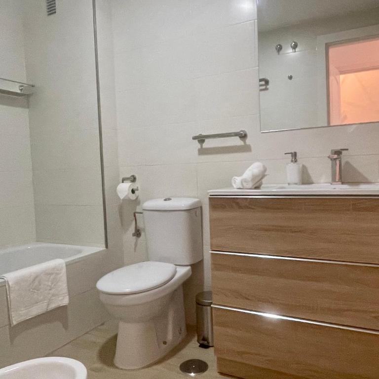 Royal Pearl Marbella - Two-Bedroom Apartment - 4